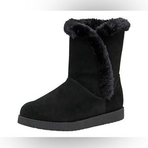 NEW!! Cushionaire  Cozy boot size 8 NEW!!